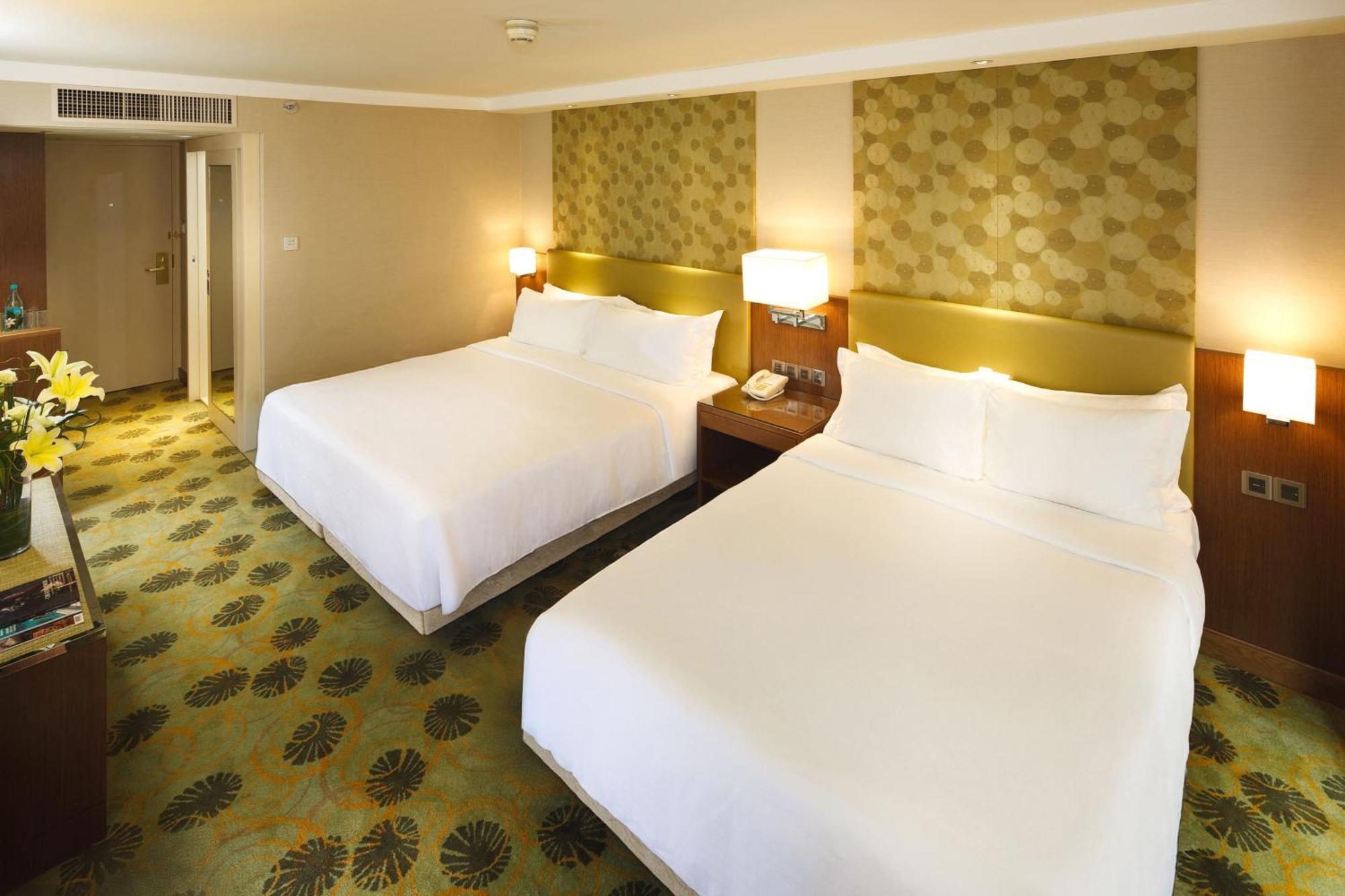 Golden Mile By Ihg Hotel 4*
