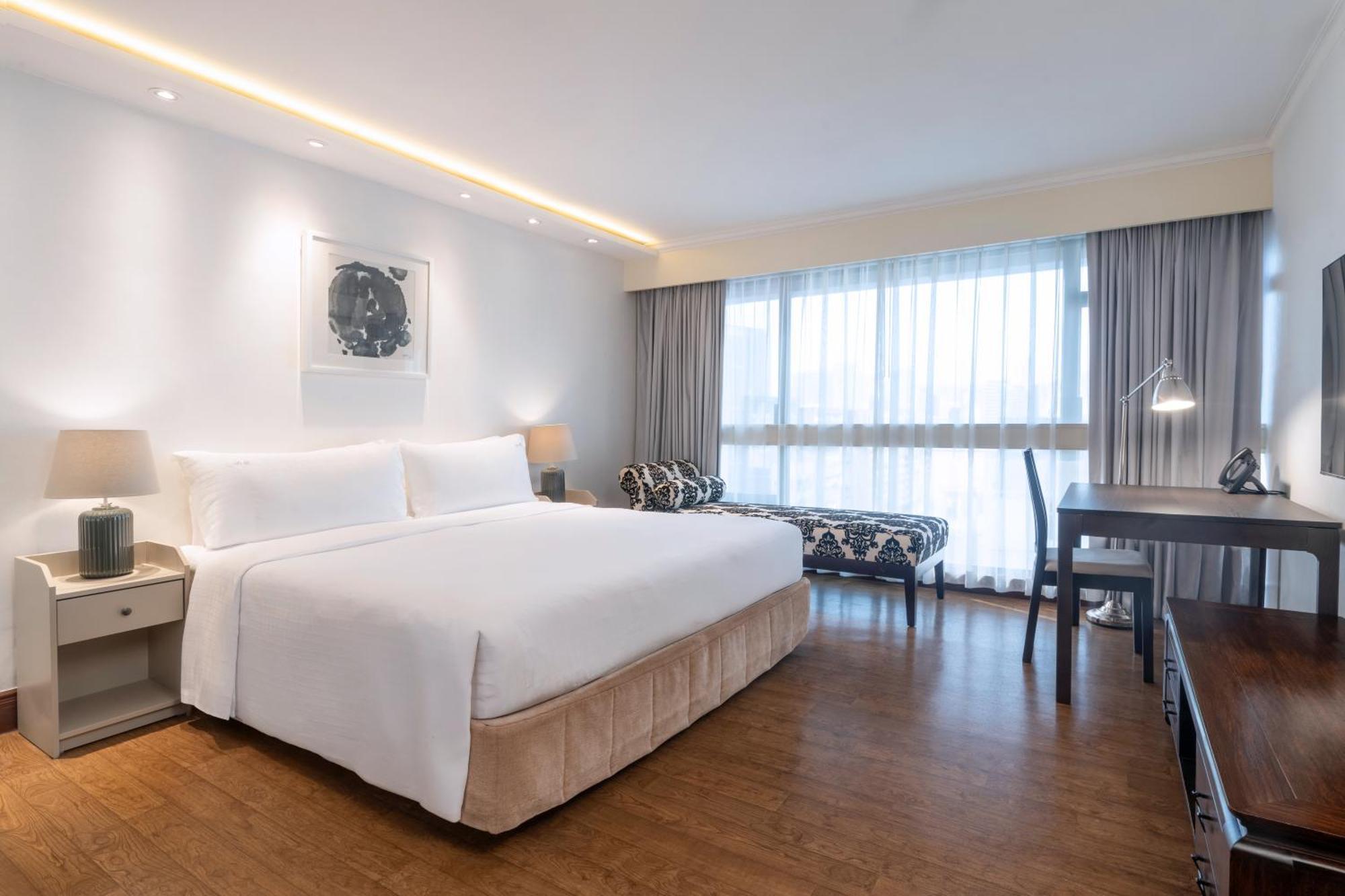 Golden Mile By Ihg Hong Kong