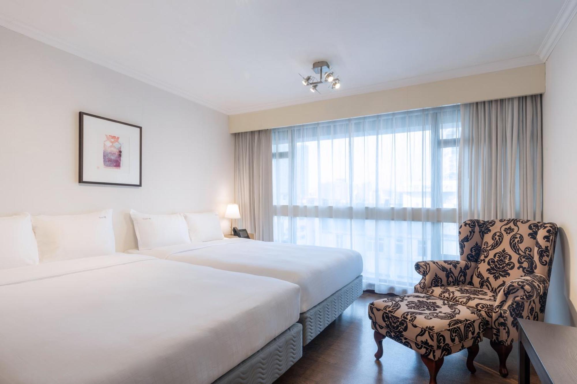 Hotel Golden Mile By Ihg 4*